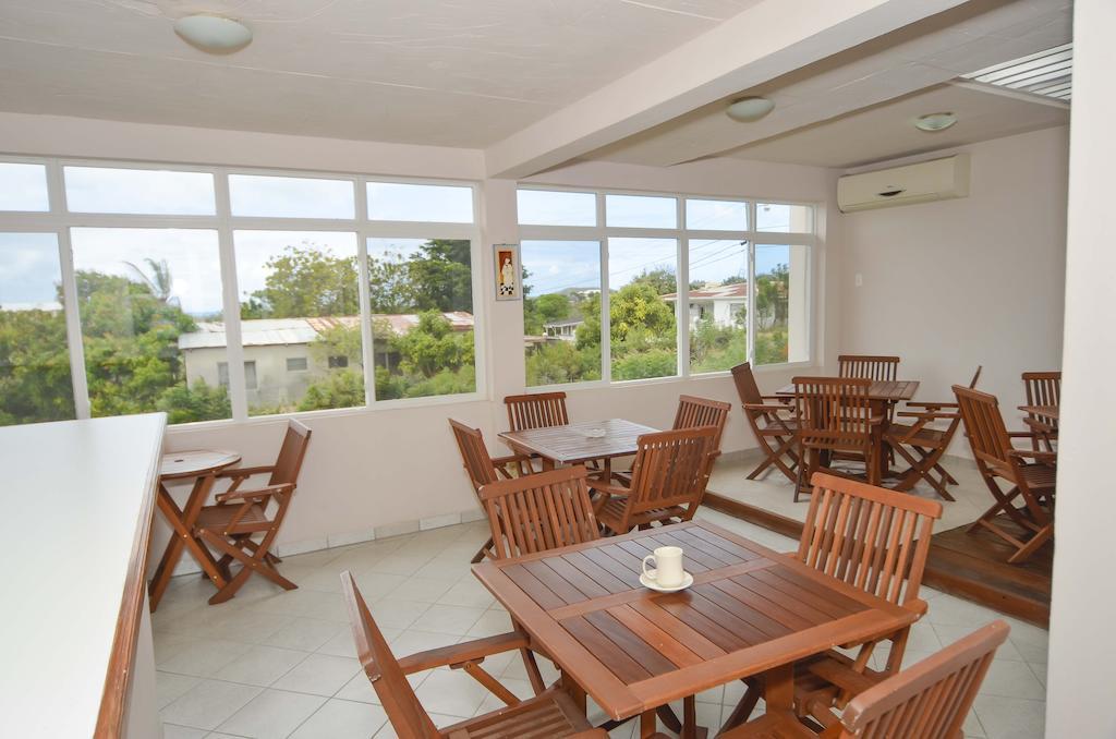 Caribbean Inn And Suites St. John's Экстерьер фото